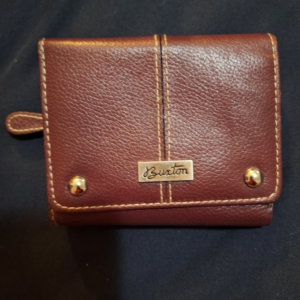 Buxton Leather Small Wallet Brown Burgundy Maroon